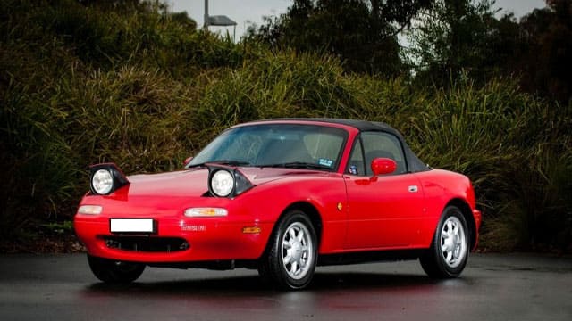 TOP 5 CHIẾC XE CÓ ĐÈN PHA CỰC LẠ TRÊN THỊ TRƯỜNG